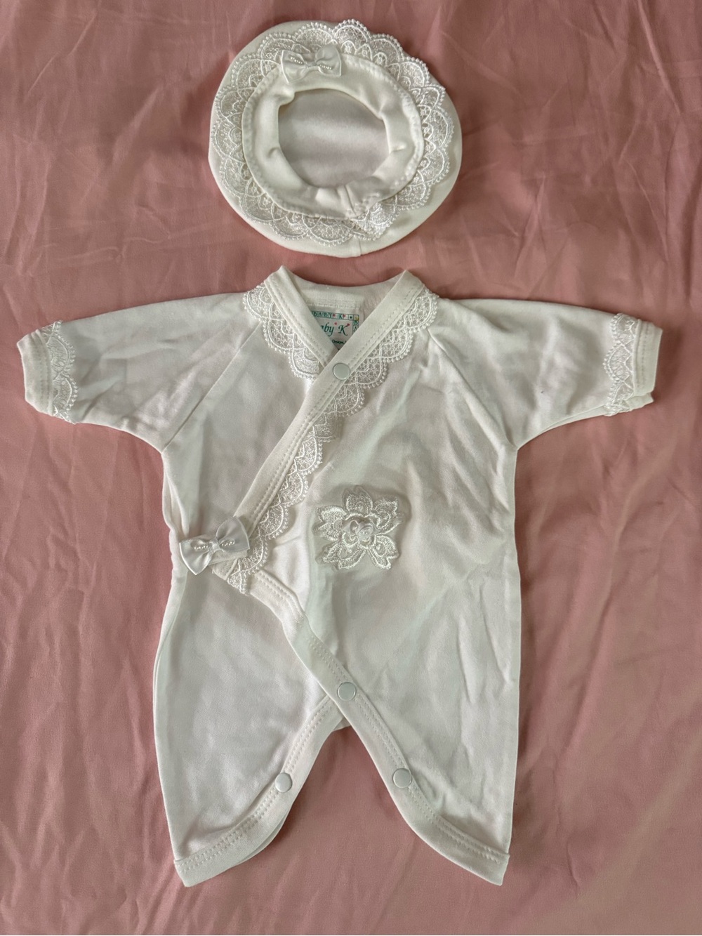 Vintage Classic White Lace-Trim Infant One-Piece with Matching Hat